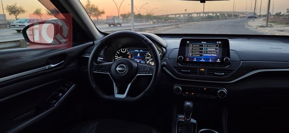 نيسان ألتيما